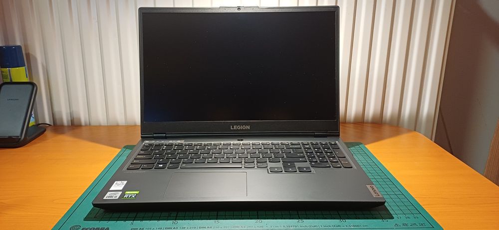 Lenovo Legion 5 (165Hz / Baterie NOUĂ) + Cooling Pad - DEFECT GPU