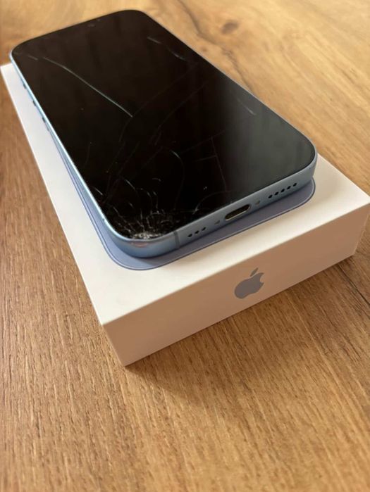 Iphone 17 256гб (счуоен дисплей)