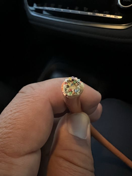 Кабель оптоволоконный