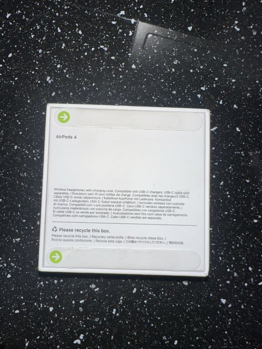 Vand casti airpods 4