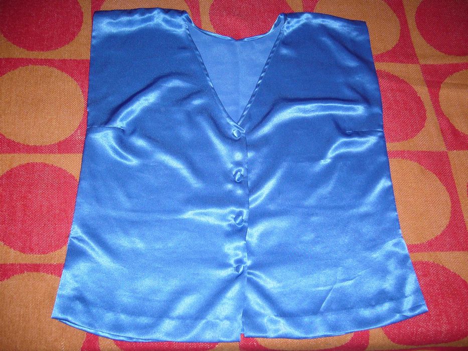 Costume de dama si bluze de dama