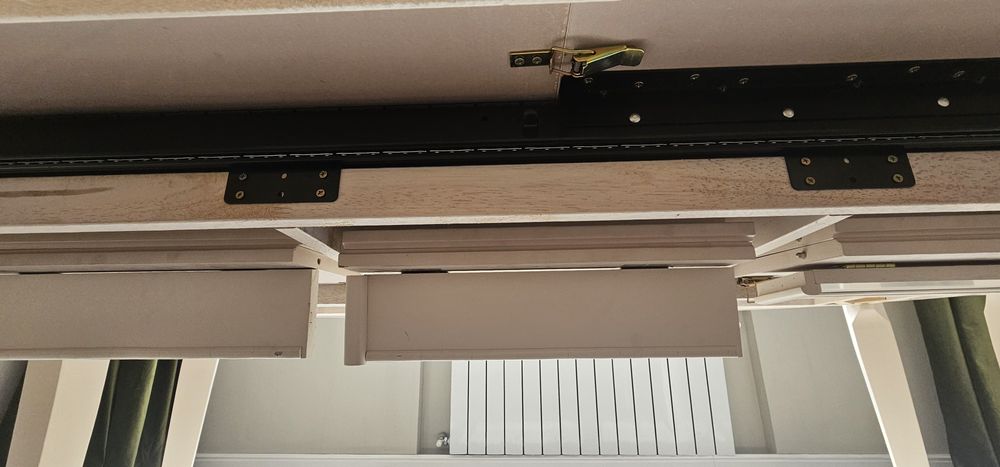 Продам стол для гостинной