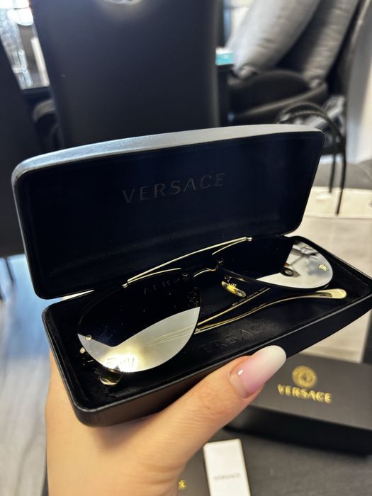 Ochelari de soare unisex Versace, Noi