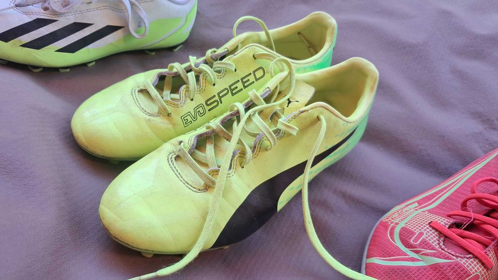 De vanzare ghete fotbal copii
