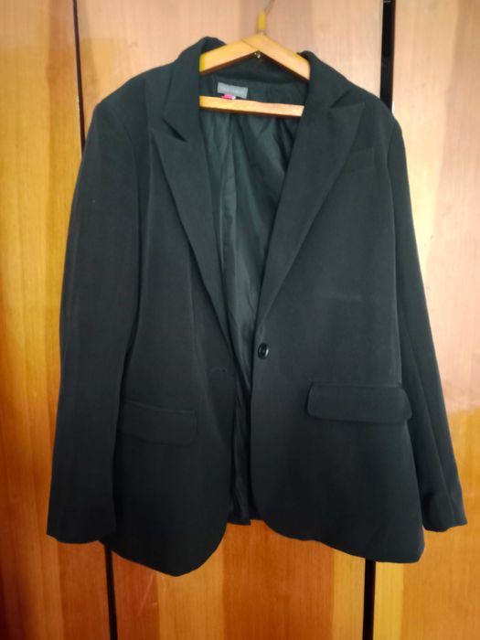 Продаются пиджаки