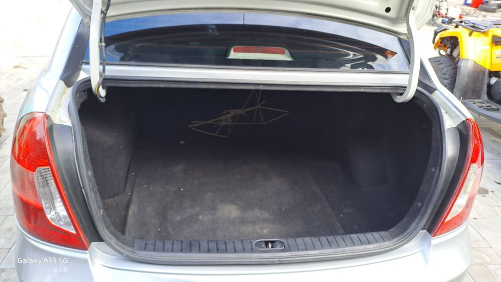 Vând Hyundai Accent 2000 Euro