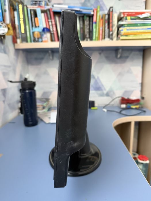 Монитор HP S2231a full hd