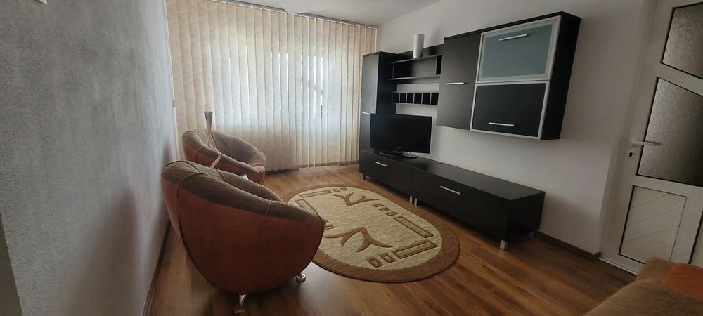 Închiriez apartament 2 camere m 6