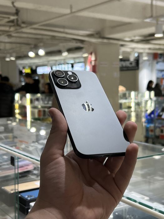 iPhone 16 pro Max Black Titanium