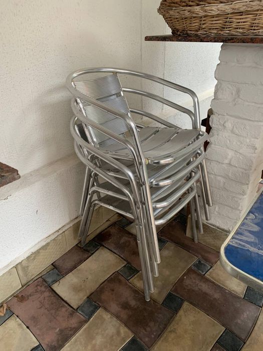 Турник, качели, стол, стулья