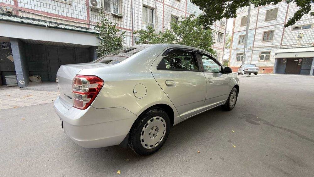 Продам Кобальт  3 поцзиция 2014 год