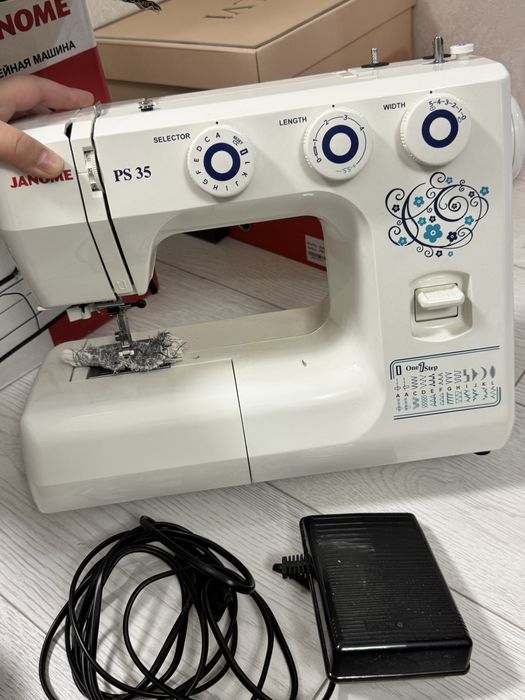 Продам швейную машину