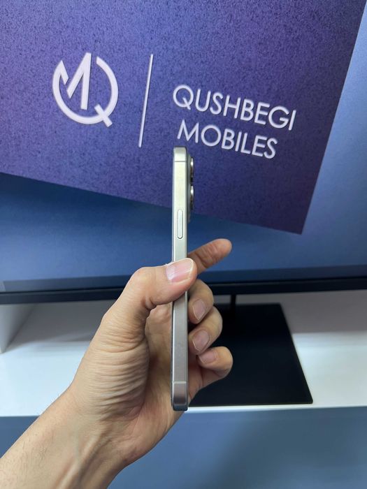 aybi yoq iPhone 15 Pro Max 256GB natural titan