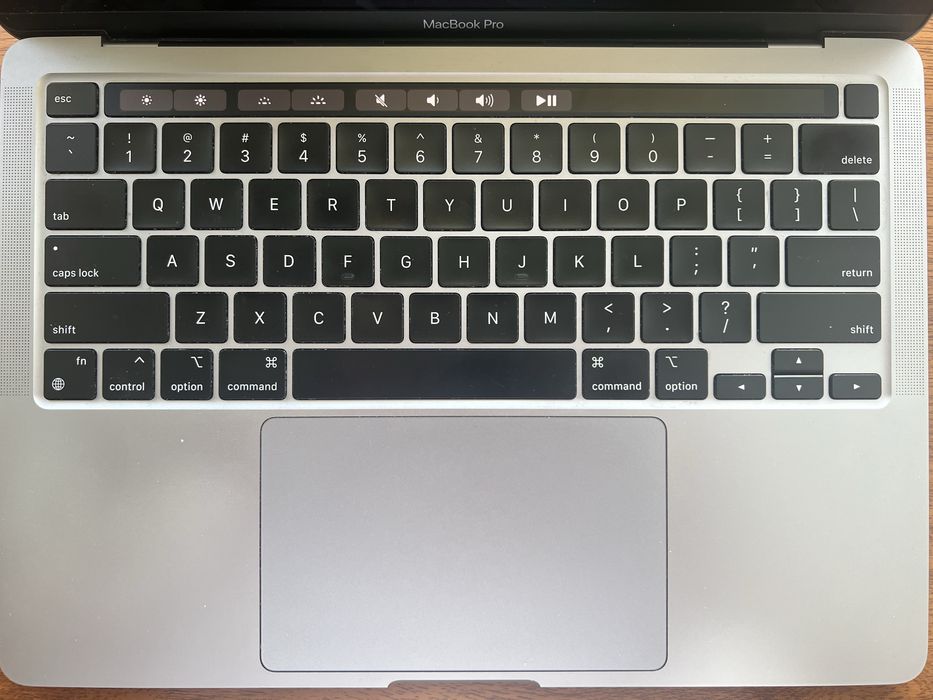 Macbook pro 2020. M1