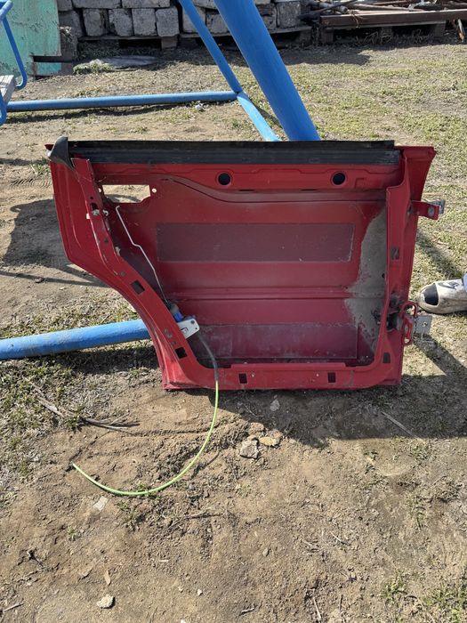 Продам двери на Ауди