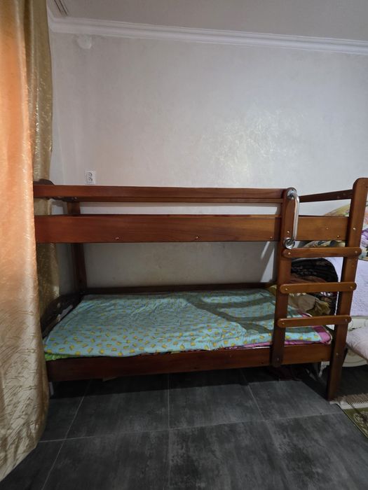 Двухэтажная кровать, дерево