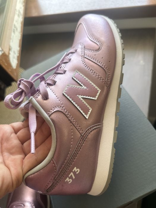 new balance  373