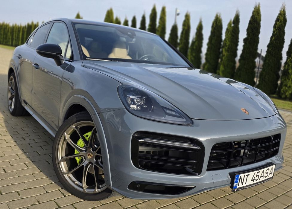 Porsche Cayenne Coupe Hybrid Platinum Edition
