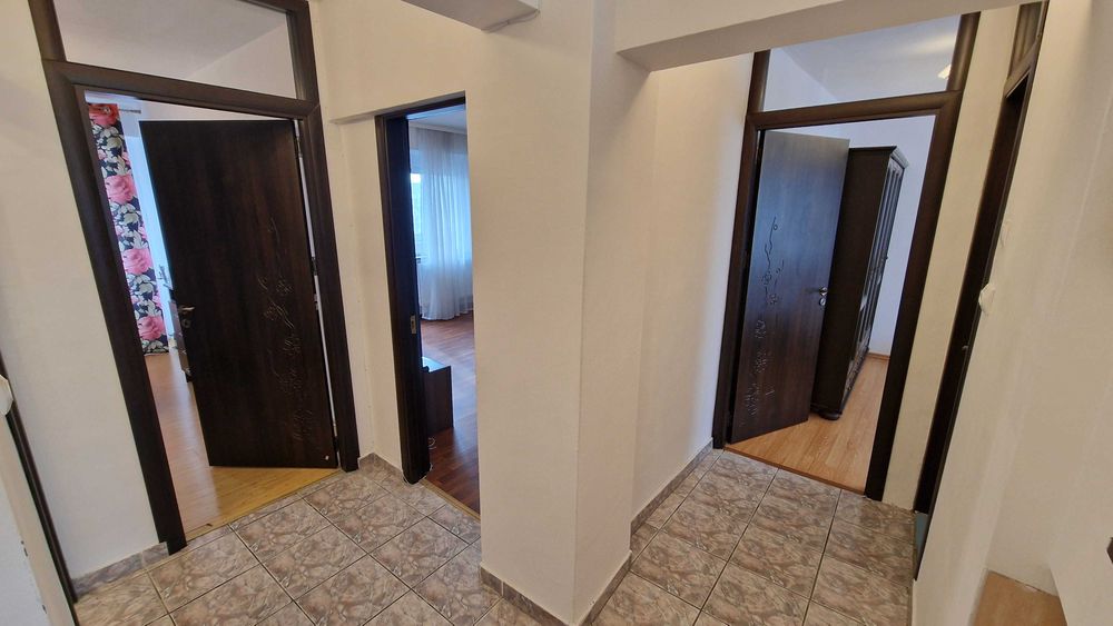 3 camere, Tineretului, str. Viorele, 7/8, 71 mp, scoala 97