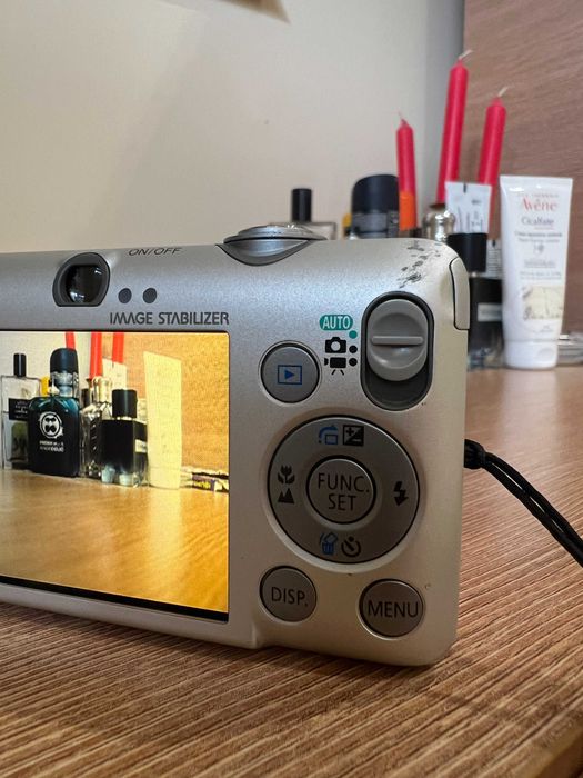 Фотоапарат Canon 10.0 Mp с подаръци