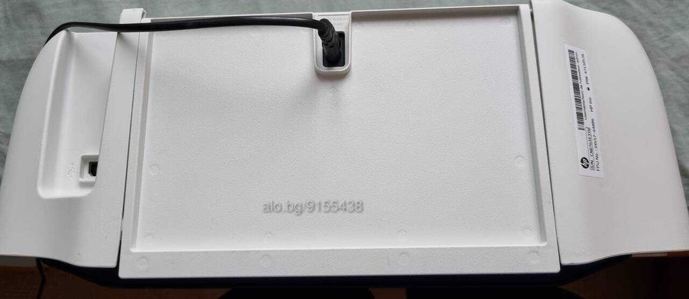 Продавам Принтер HP DeskJet 2720