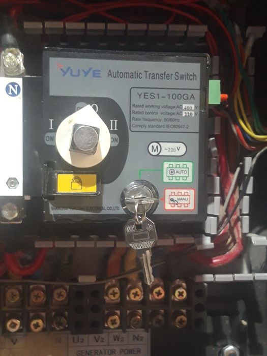 Продаю АВР трех фазный