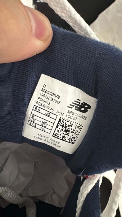 Обувки New Balance 2002 43