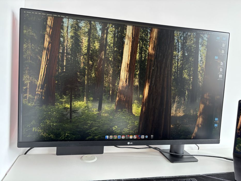 LG 32UN880-B – 32” 4K UHD Монитор | Перфектен за Гейминг и Работа