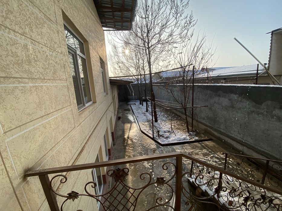 Uy sotiladi  keles uzgazoil kocha