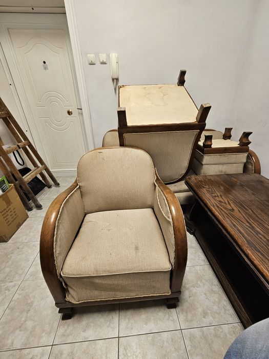 Продавам стари мебели