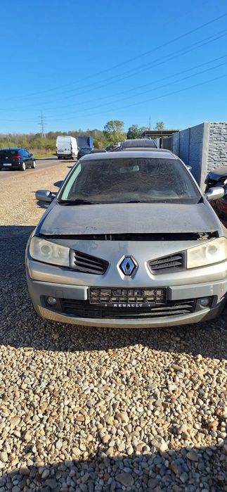 Dezmembrez Renault Megane 2