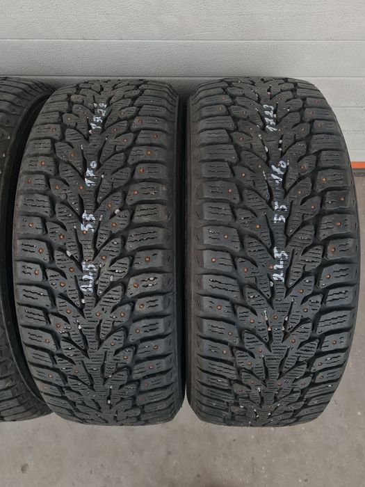 Зимни гуми 4 броя KUMHO WinterCrafy 225 55 R17 дот 1723