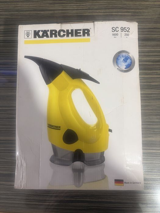 Aparat de curatare xu aburi Karcher SC952
