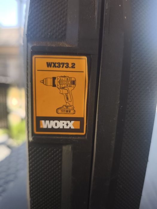 Ударно пробивен винтоверт WORX WX373