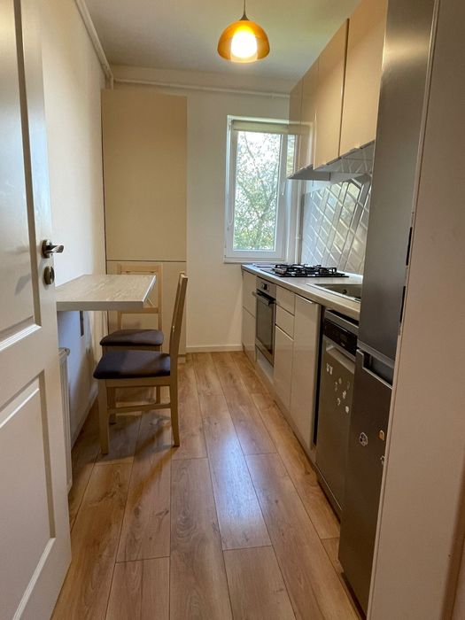 Închiriez ap 2 camere, str Abatorului, preț 430 eur