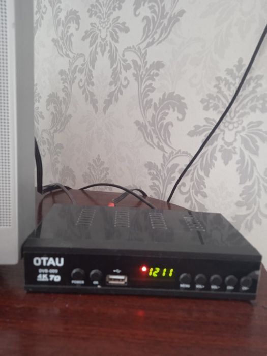 Продам приставку Отау тв