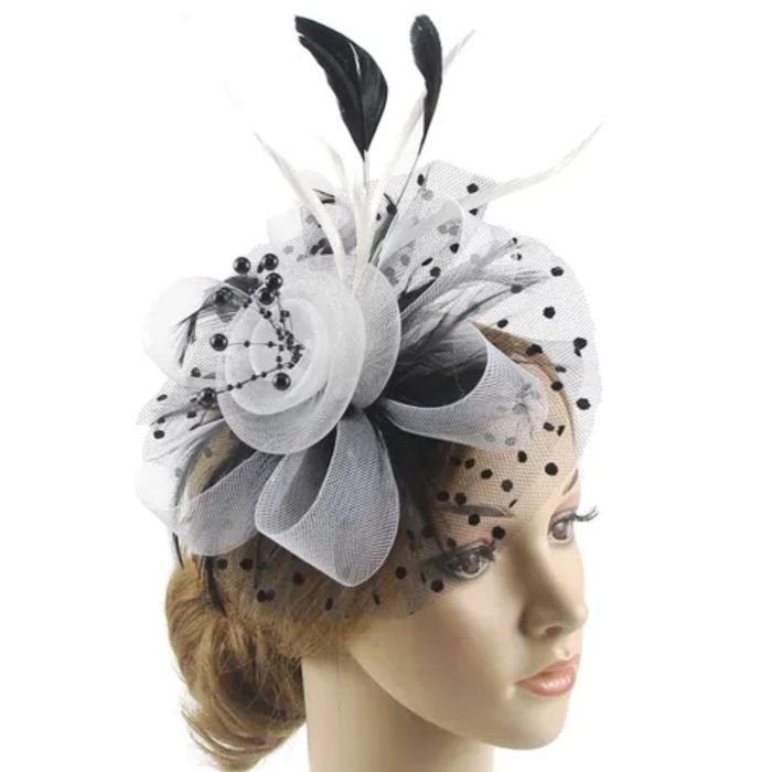 Voalete , palarii elegante