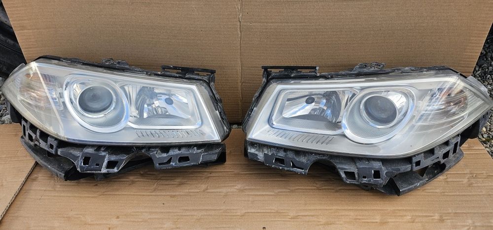 Far stanga / dreapta Renault Megane 2 Facelift