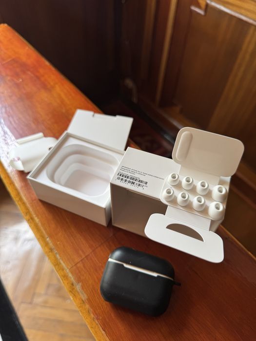 Airpods pro 3 оригинал, в идеале