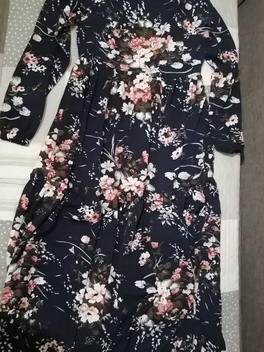 Платье темно синее в цветочек