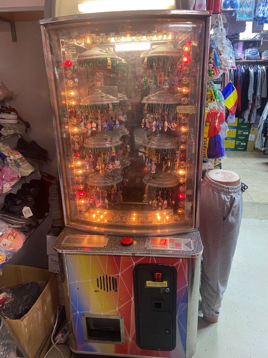 Vand aparat Arcade Profesional Sammy USA- joc cu premii brelocuri