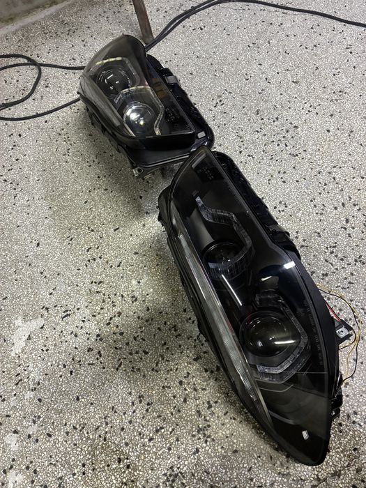 Bmw F10 F11 Фарове/Xenon+3D LED Ангелски Очи