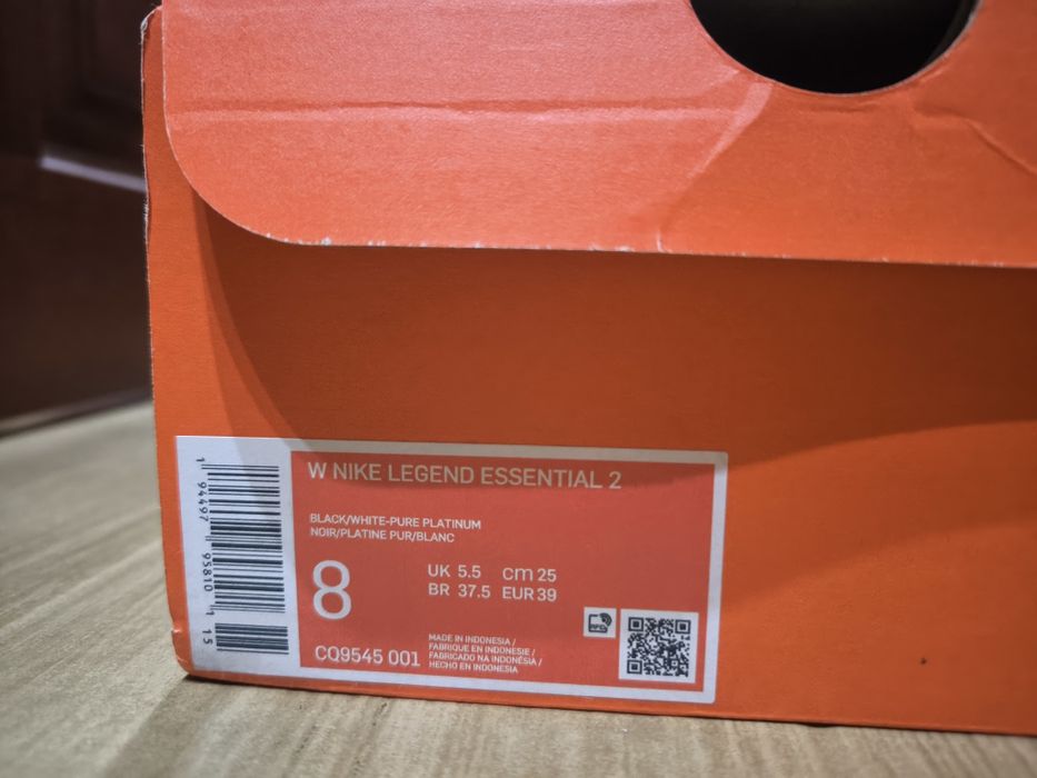 Маратонки Nike legend black