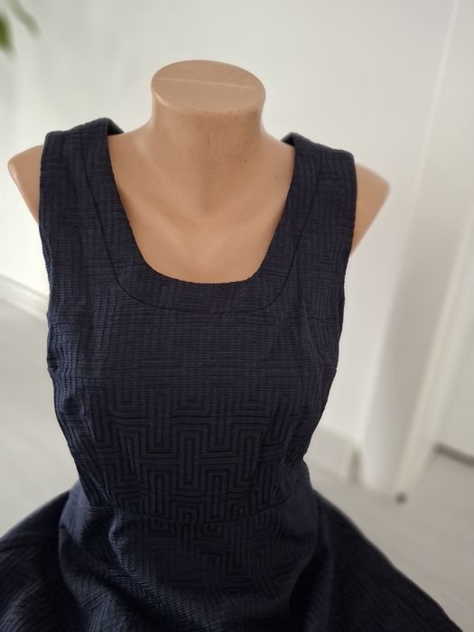 Next тъмносиня рокля