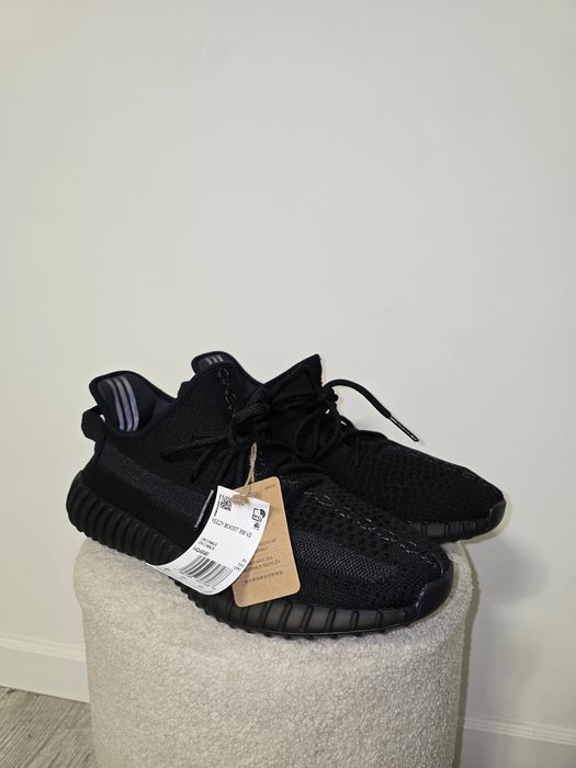 Yezzy Boost 350 V2 Onyx
