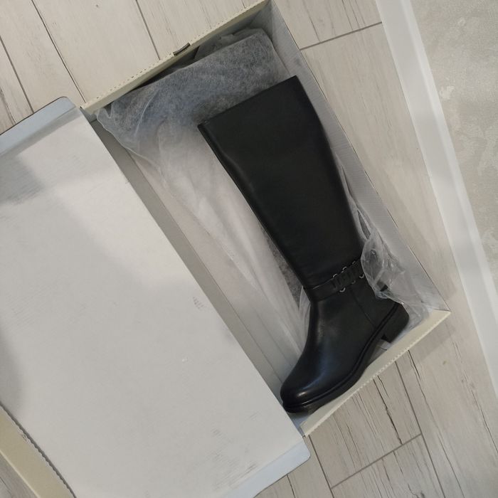 Кожаные сапоги новые, демисезонные