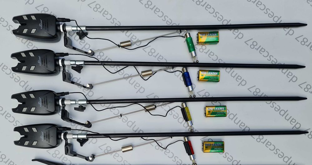 Set 4 Avertizori digitali TLI06 cu 4 swingere cu iluminare si 4 Tije