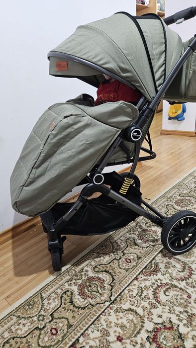 Коляска прогулочная