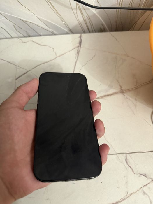 iPhone 16 pro black titanium