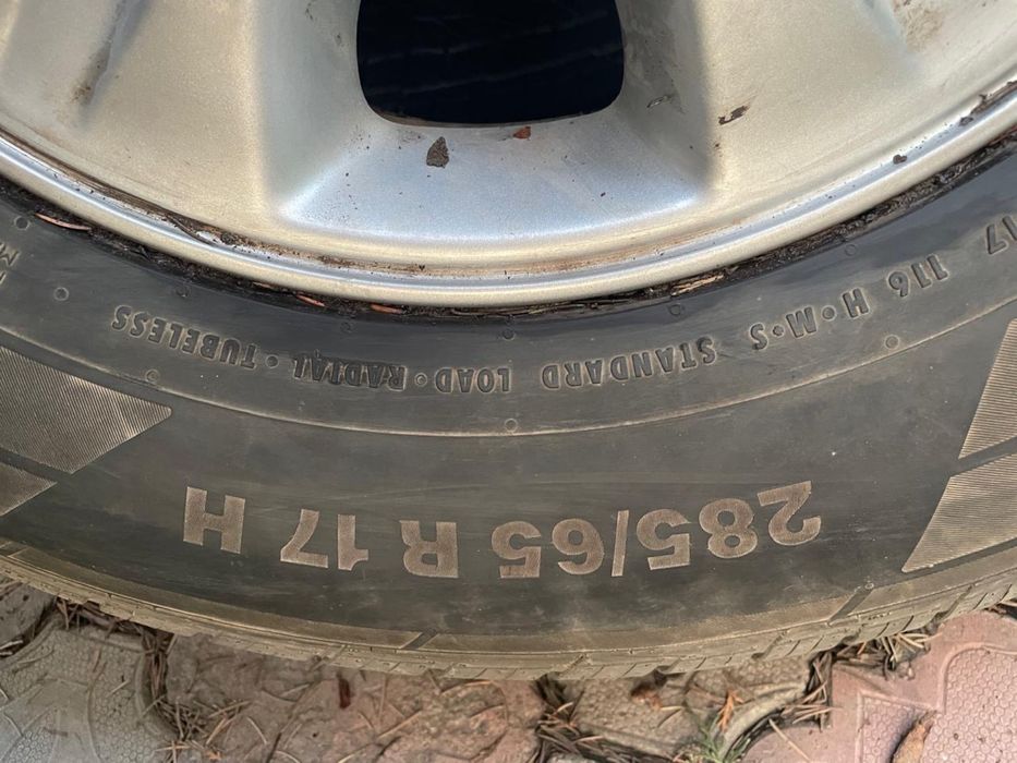 Продам диски с резиной Continental 17